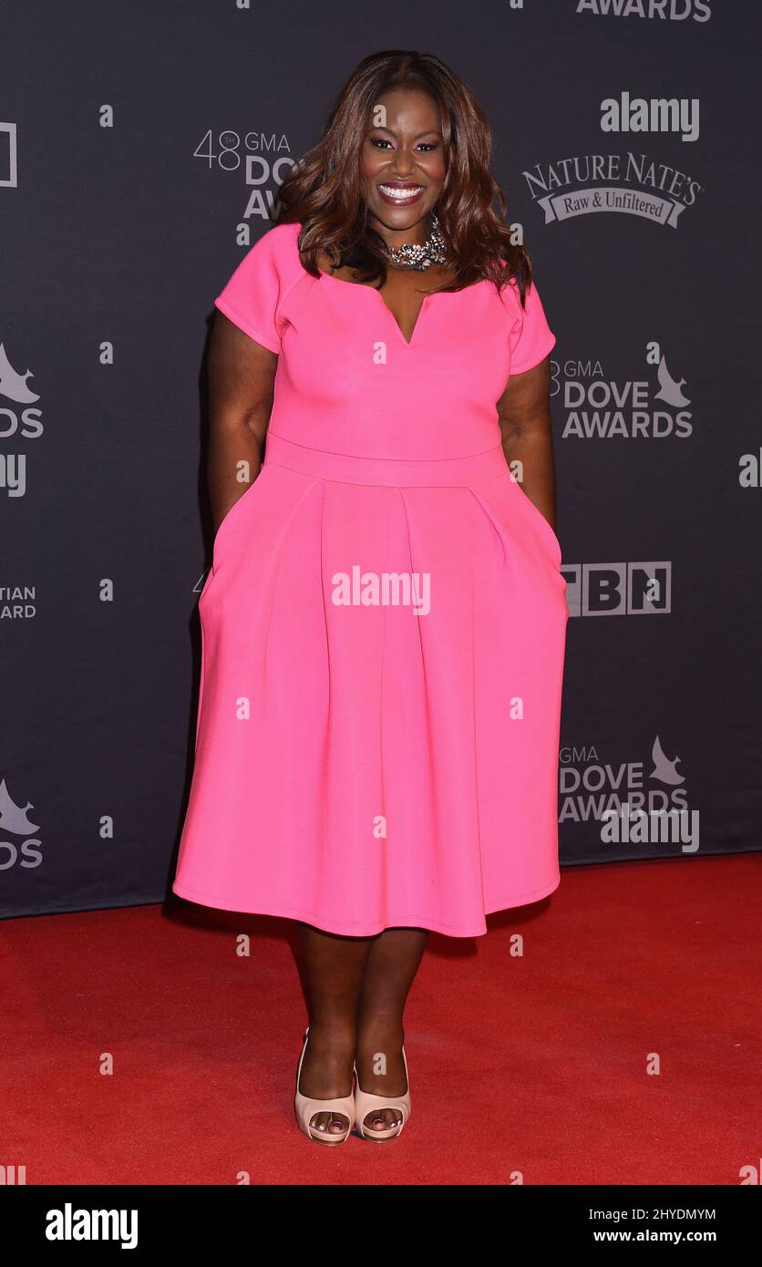 Mandisa partecipa all'annuale GMA dove Awards 48th che si tiene presso la Allen Arena della Lipscomb University a Los Angeles, USA Foto Stock