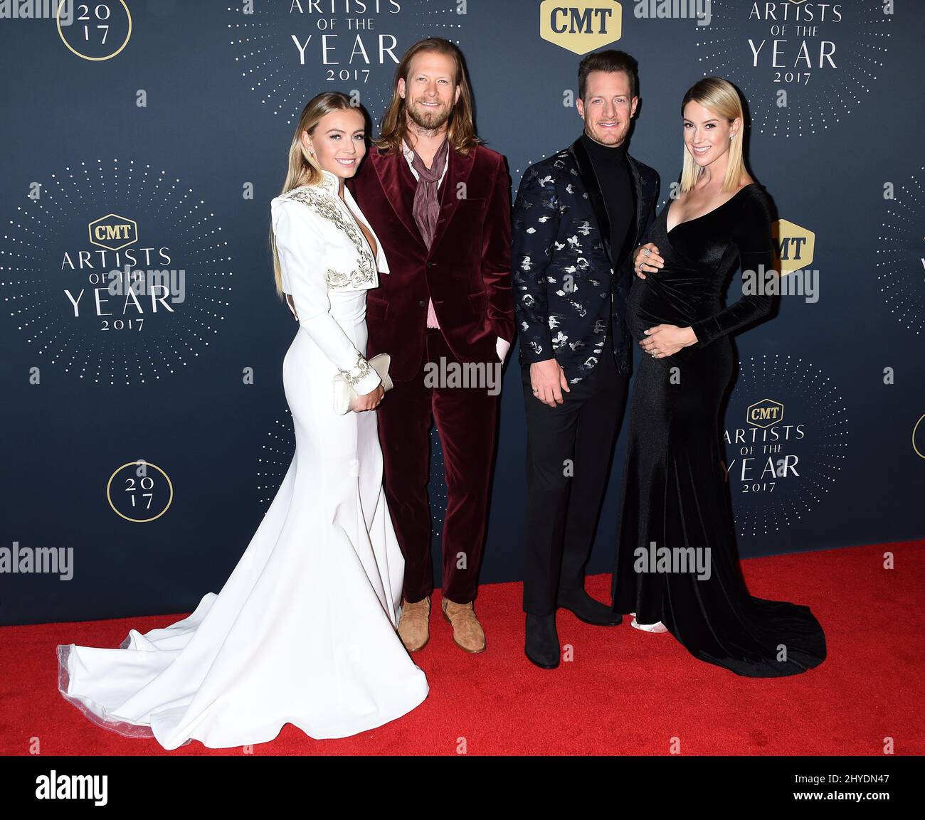 Brittney Marie Cole, Brian Kelley, Tyler Hubbard e Hayley STOM partecipano al CMT Artist of the Year tenuto presso lo Schermerhorn Symphony Center Foto Stock