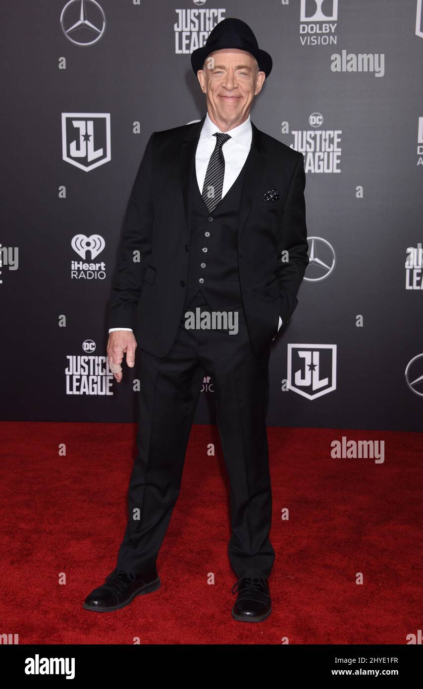 JK Simmons partecipa alla prima mondiale della Justice League tenutasi al Dolby Theatre di Hollywood, California Foto Stock