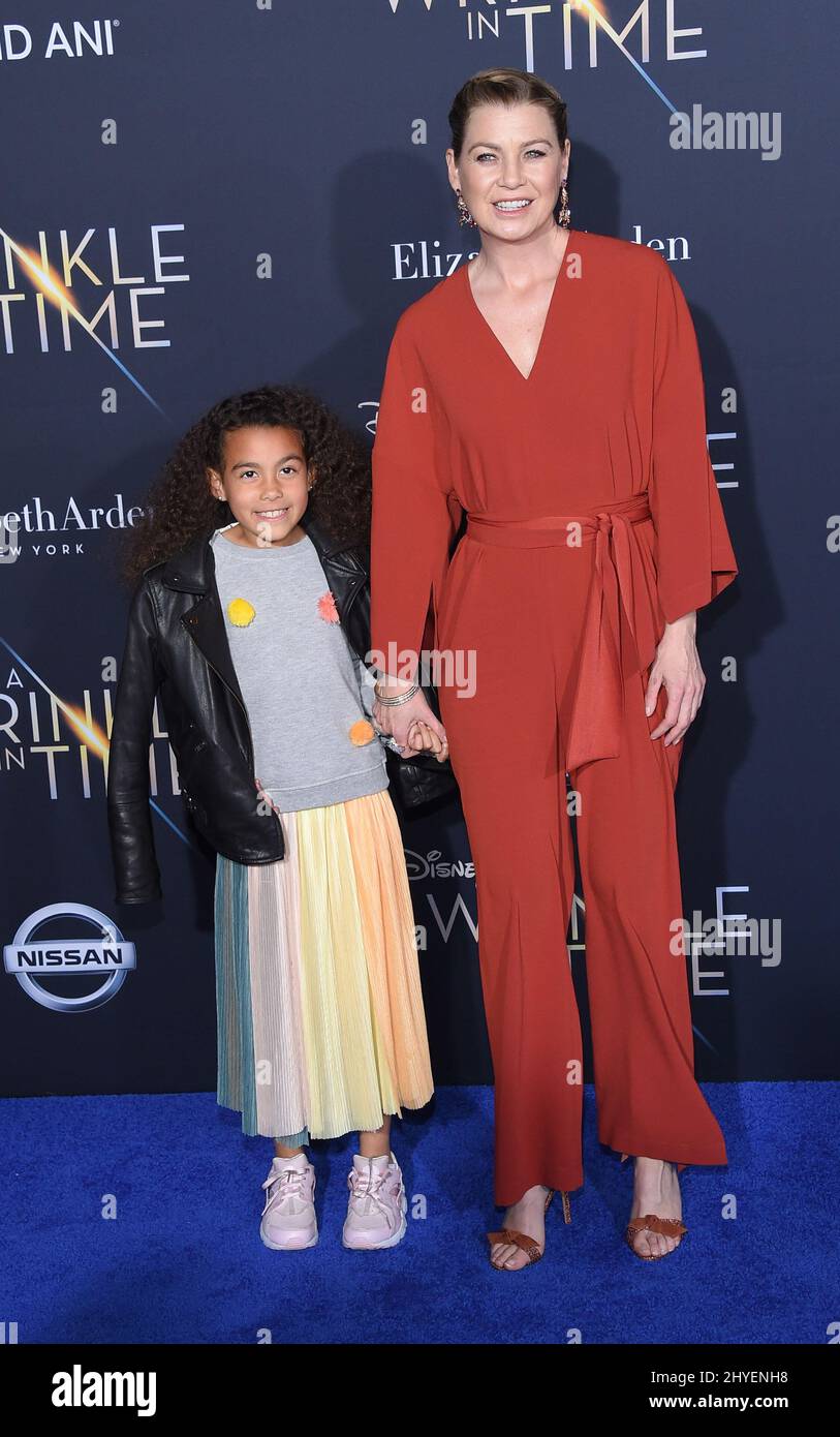 Ellen Pompeo e Stella Ivery alla prima mondiale di 'A Wrinkle in Time' tenutasi al Teatro El Capitan il 26 febbraio 2018 a Hollywood, CA. Foto Stock