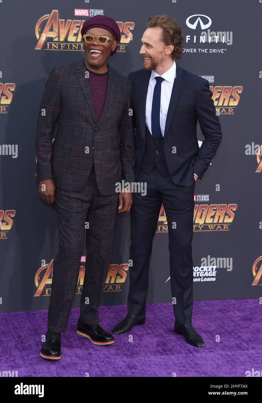 Samuel L. Jackson e Tom Hiddleston partecipano alla prima mondiale di Avengers: Infinity War, tenutasi al Teatro El Capitan di Hollywood, California Foto Stock