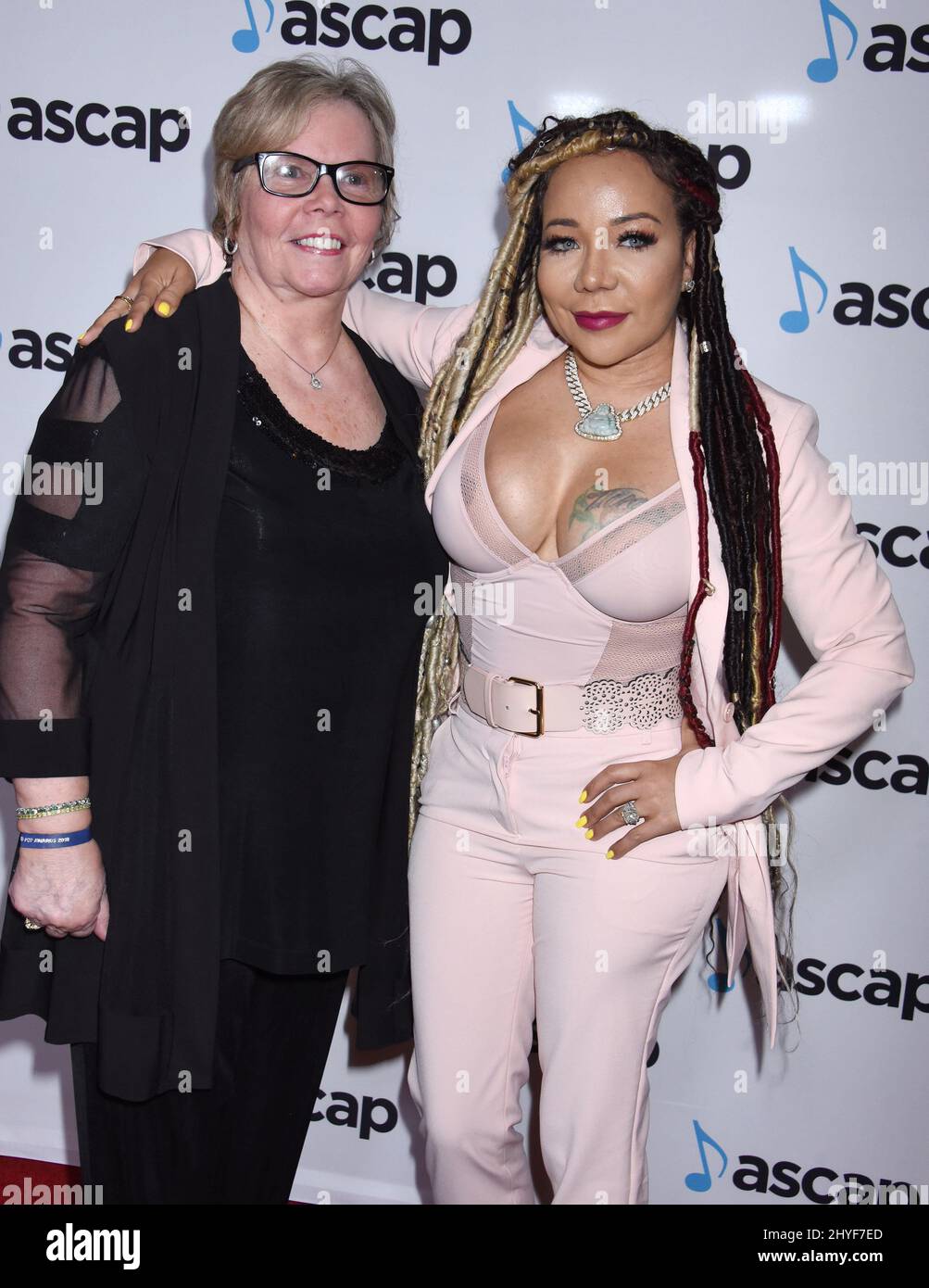 Tameka 'Tiny' Harris e Diane Cottle-Pope partecipano ai Premi di Musica Pop 2018 dell'ASCAP, tenuti al Beverly Hilton Hotel a Beverly Hills, California Foto Stock