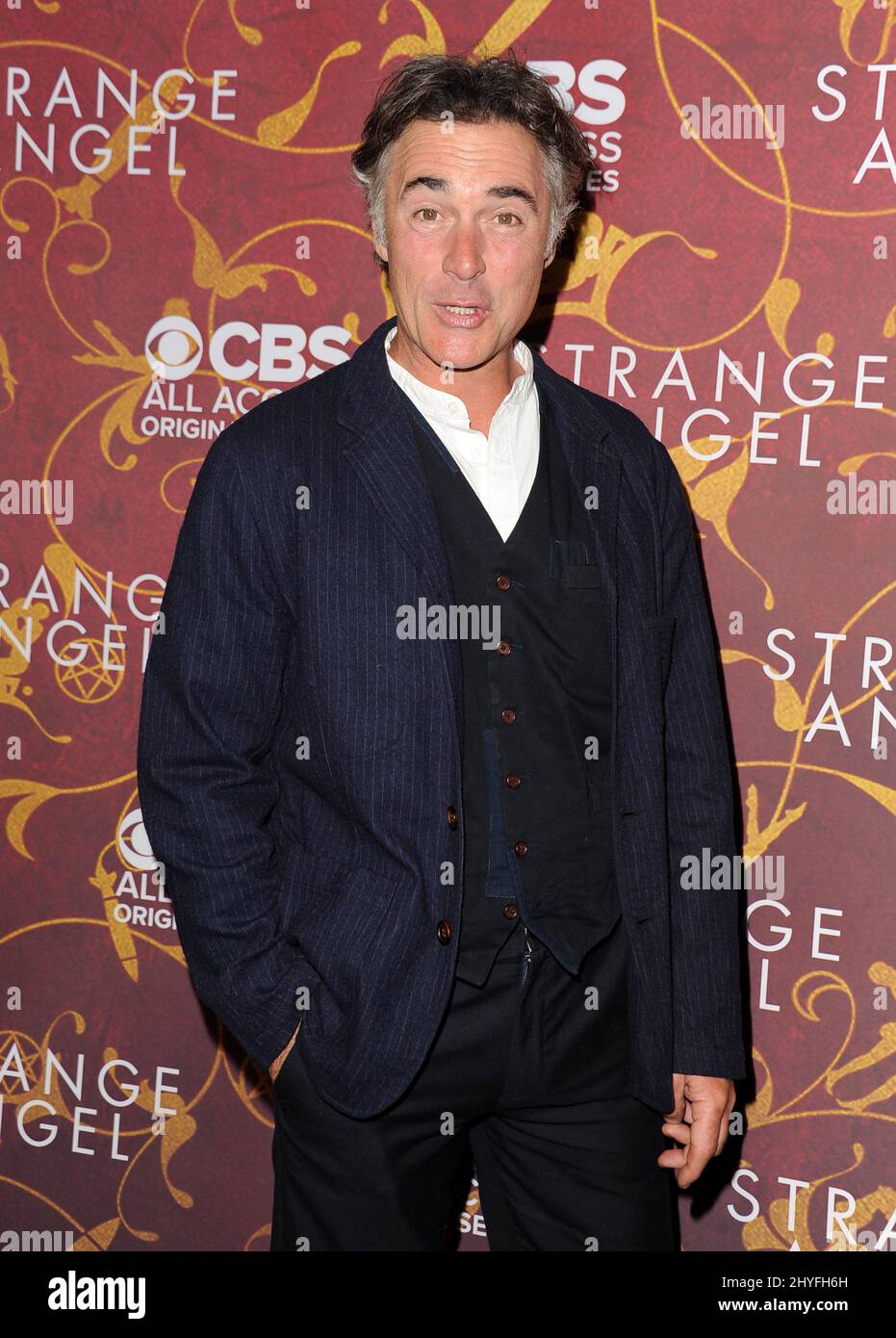 Greg Wise alla prima proiezione di 'Strange Angel' presentata da CBS All Access tenutasi ad Avalon Hollywood il 4 giugno 2018 a Hollywood, CA. Foto Stock