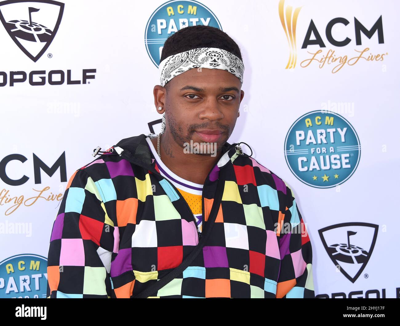 Jimmie Allen arriva all'ACM Lifting Lives TopGolf Tee-off a TopGolf Foto Stock