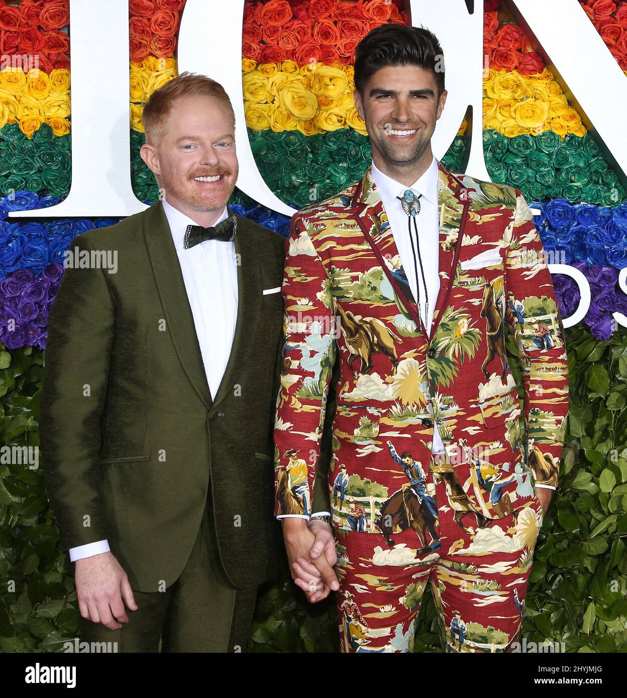 Jesse Tyler Ferguson e Justin Mikita presenziano ai Tony Awards 73rd annuali alla radio City Music Hall di New York Foto Stock