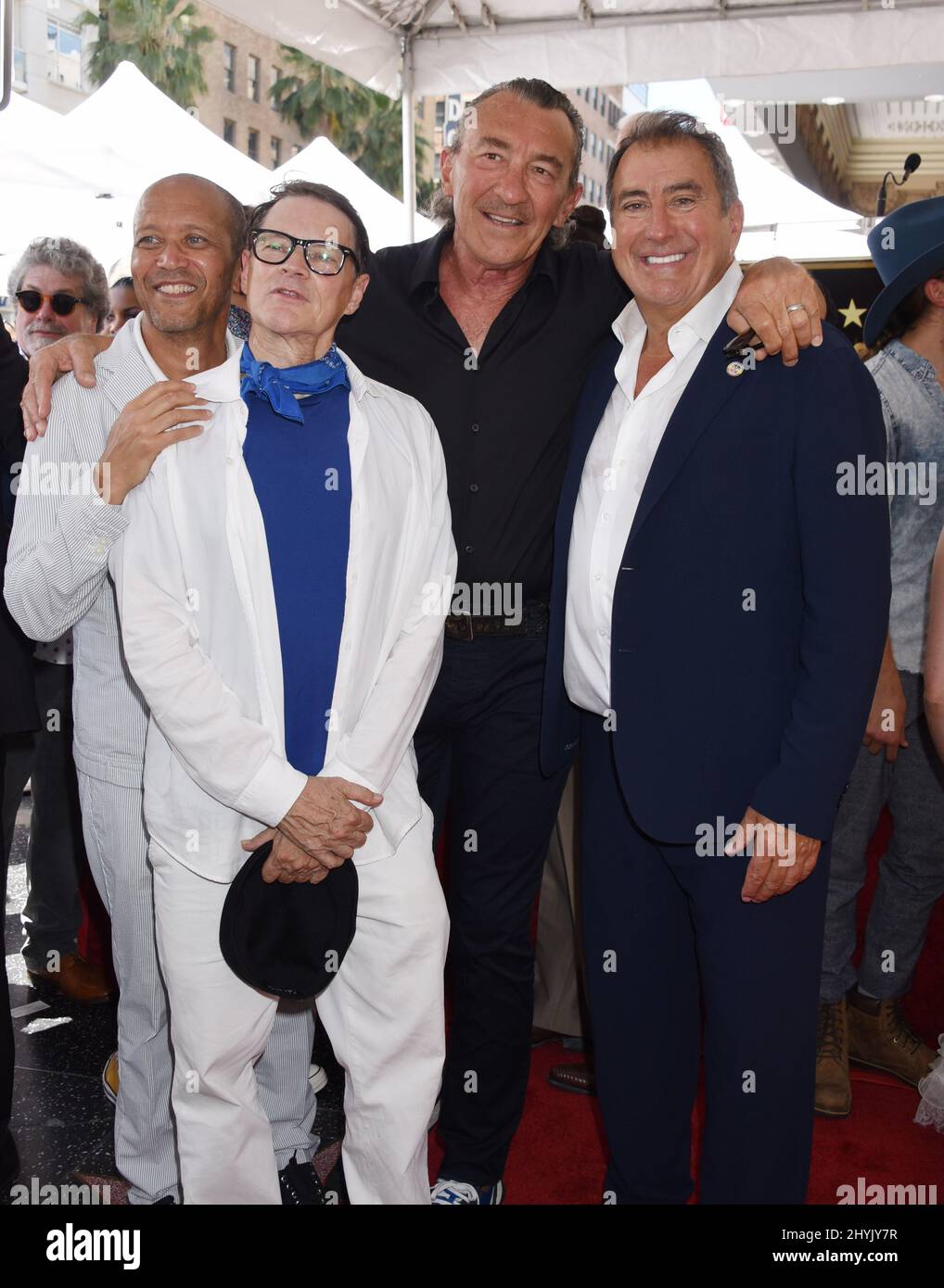 Kenny Ortega si unisce ai tubi alla sua cerimonia di Hollywood Walk of Fame il 24 luglio 2019 a Hollywood, California. Foto Stock