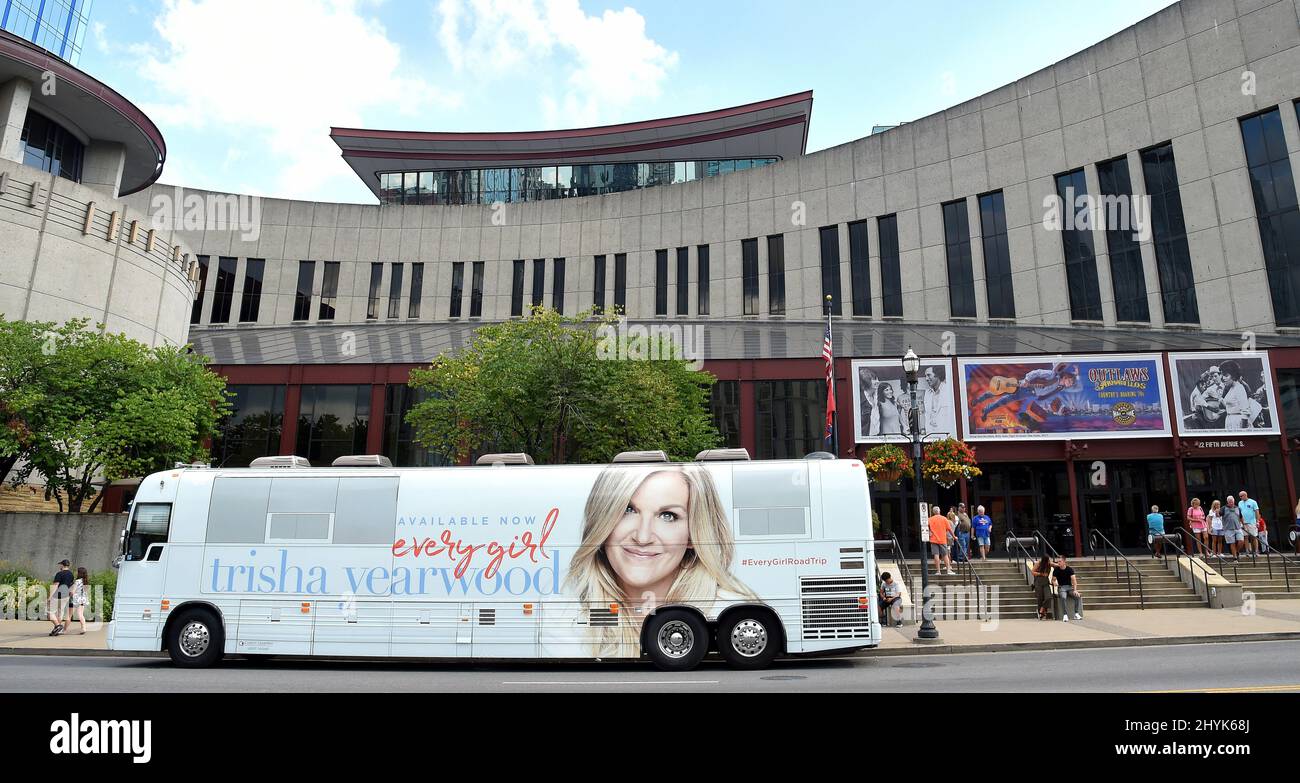 Ogni viaggio su strada di Trisha Yearwood partecipa a una fotocall per "ogni viaggio su strada di Girl" che celebra il nuovo CD "ogni ragazza" alla Country Music Hall of Fame & Museum di Nashville, Tennessee Foto Stock