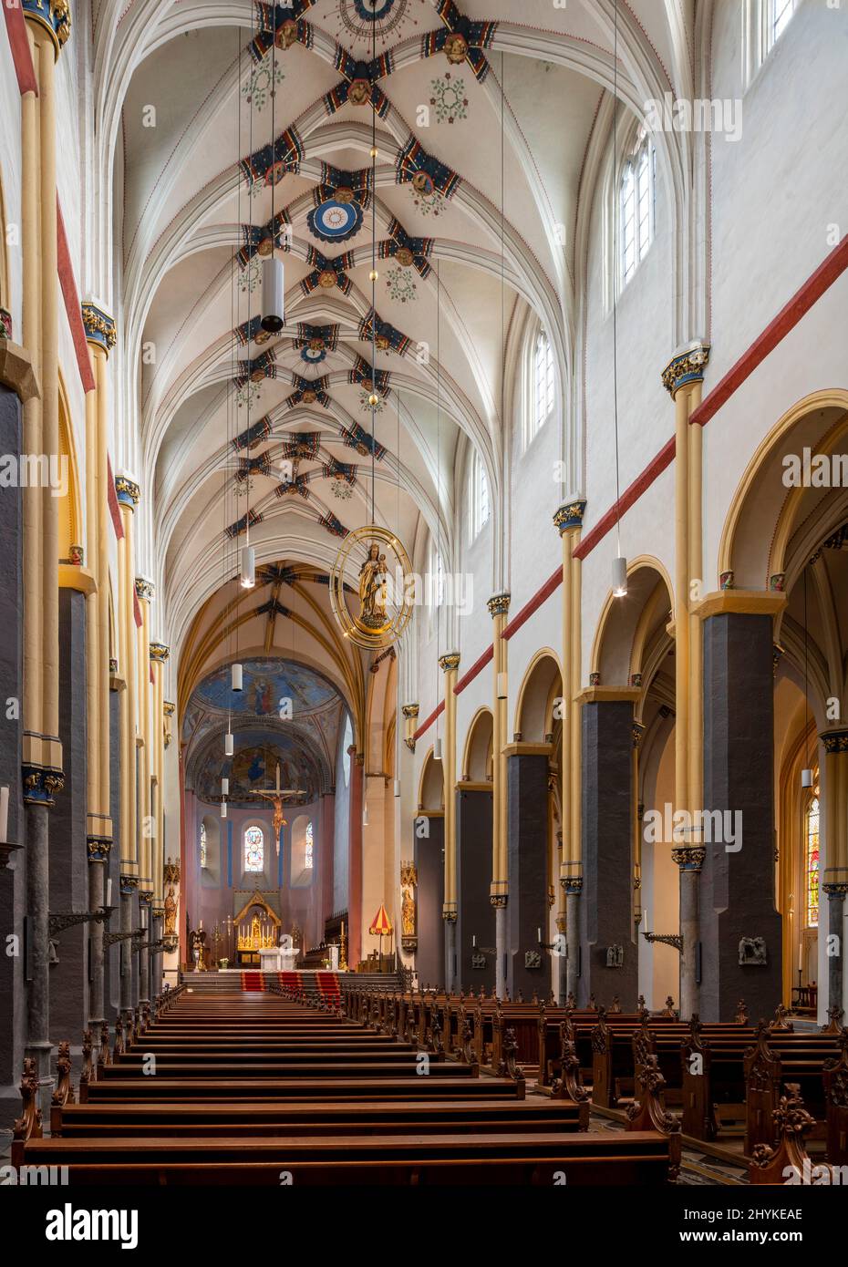 Maastricht, Basiliek van Sint Servaas (Servatiusbasilika), Blick nach Osten Foto Stock