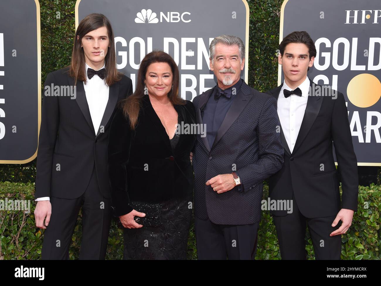 Dylan Brosnan, Keely Shaye Smith, Pierce Brosnan e Paris Brosnan in occasione dei Golden Globe Awards 77th che si sono tenuti al Beverly Hilton Hotel il 5 gennaio 2020 a Beverly Hills, Los Angeles. Foto Stock