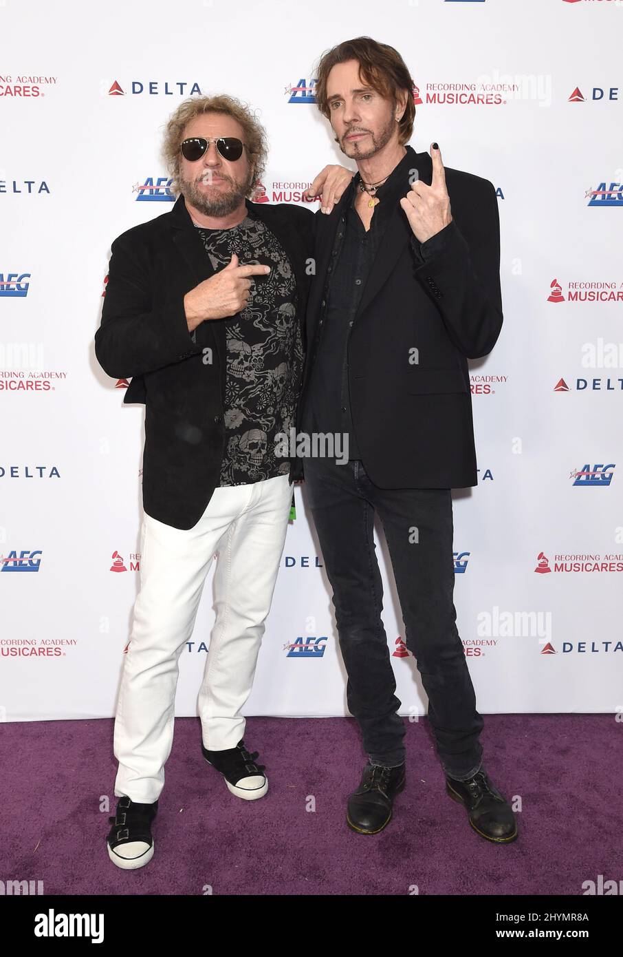 Sammy Hagar e Rick Springfield frequentano il MusiCares, la persona dell'anno che celebra l'Aerosmith, tenutosi a Los Angeles, California Foto Stock