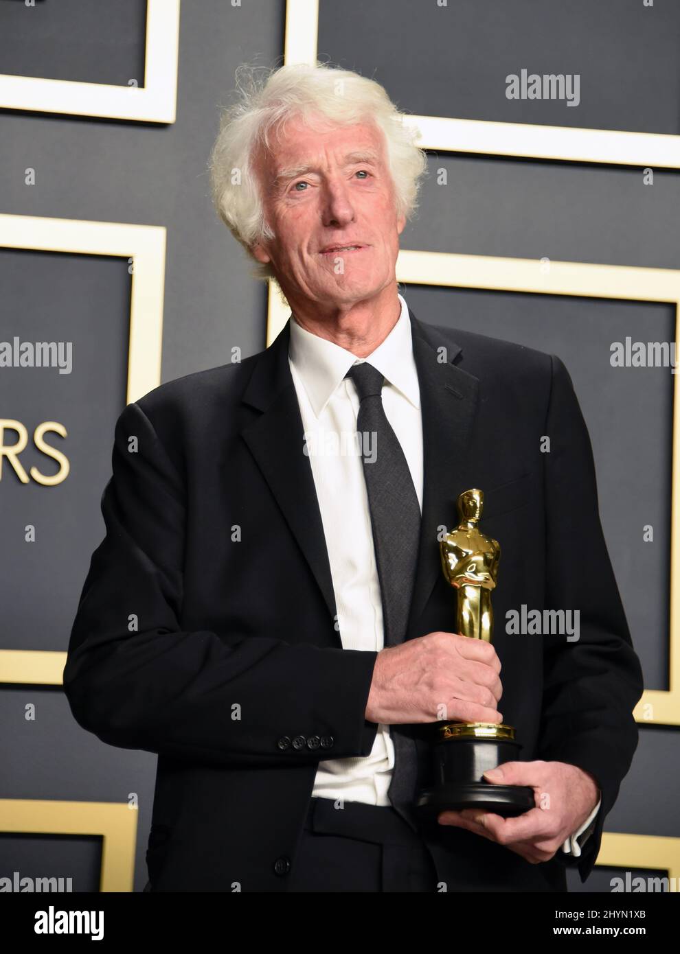 Roger Deakins alla Sala Stampa annuale dei Premi Academy 92nd tenutasi al Dolby Theatre il 9 febbraio 2020 a Hollywood, Los Angeles. Foto Stock