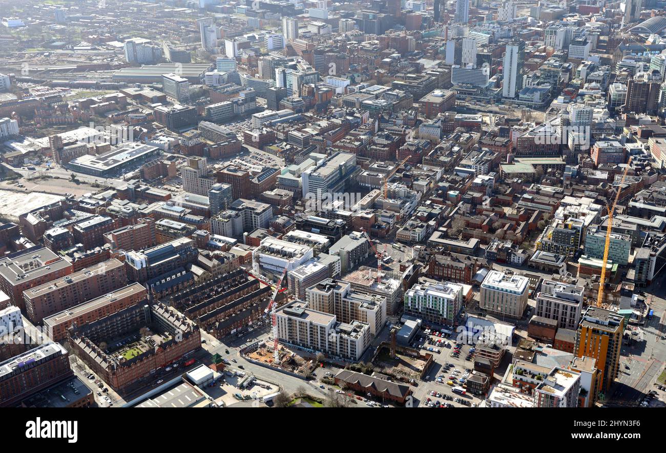 Vista aerea del centro città di Manchester presa dalla parte ovest est Foto Stock