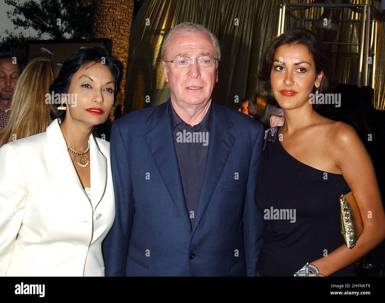 Michael Caine, moglie Shakira e figlia Nathasha partecipano alla Austin Powers Goldmember Premiere in California. Foto: UK Stampa Foto Stock