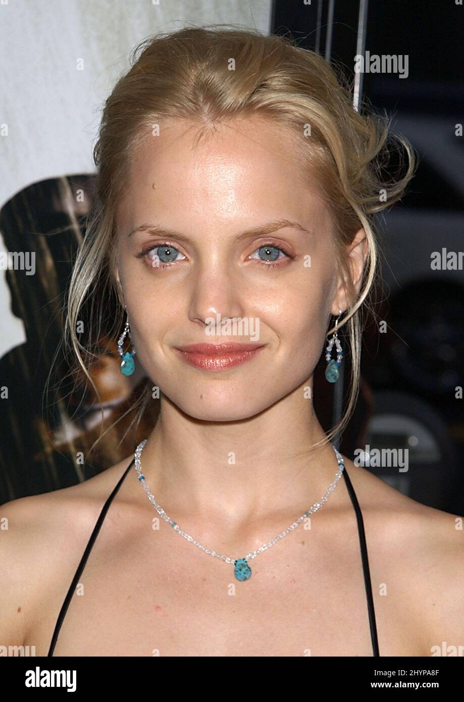 Mena Suvari partecipa alla Premiere "Road to Perdition" a Beverly Hills. Foto: UK Stampa Foto Stock