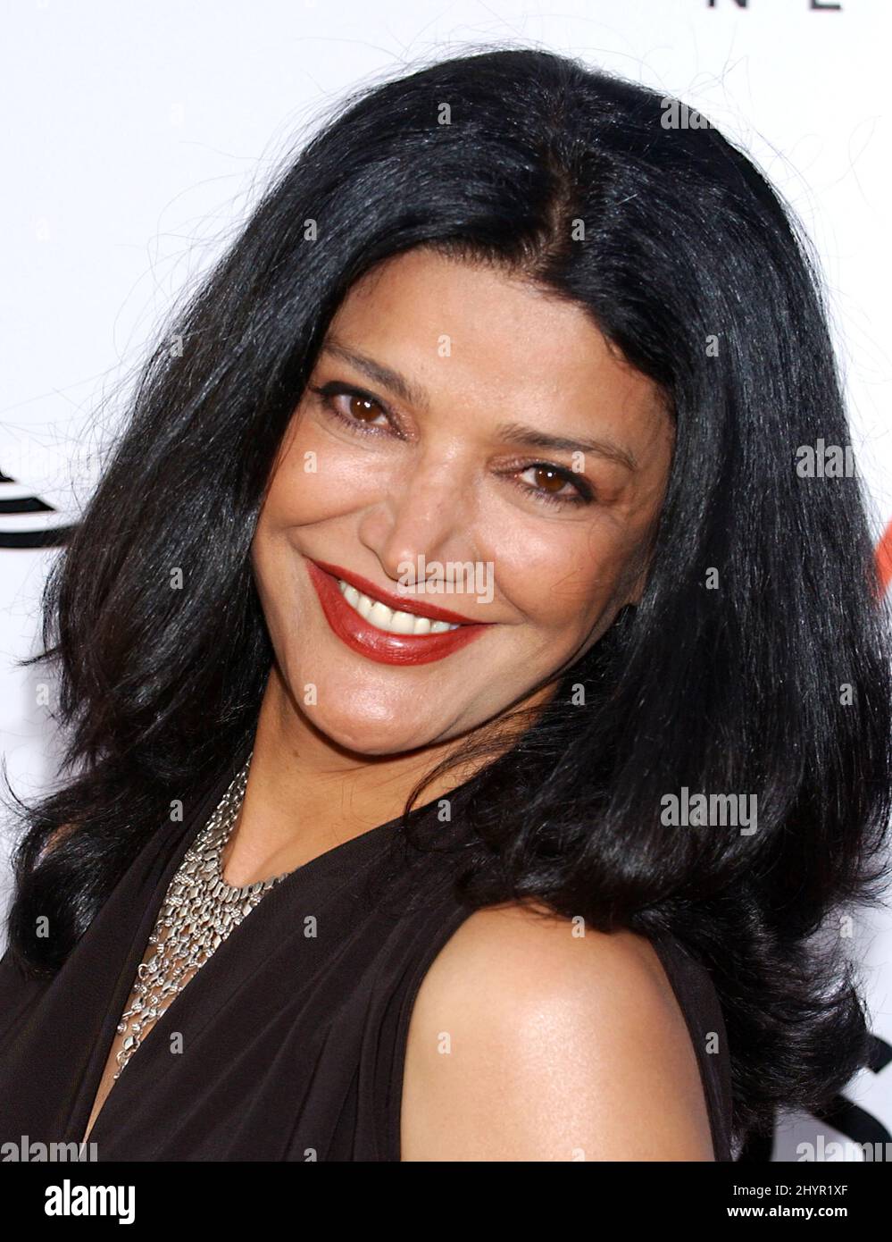 Shoreh Aghdashloo partecipa a un gala per onorare Meryl Streep ospitato dall'American Film Institute in California. Foto: UK Stampa Foto Stock