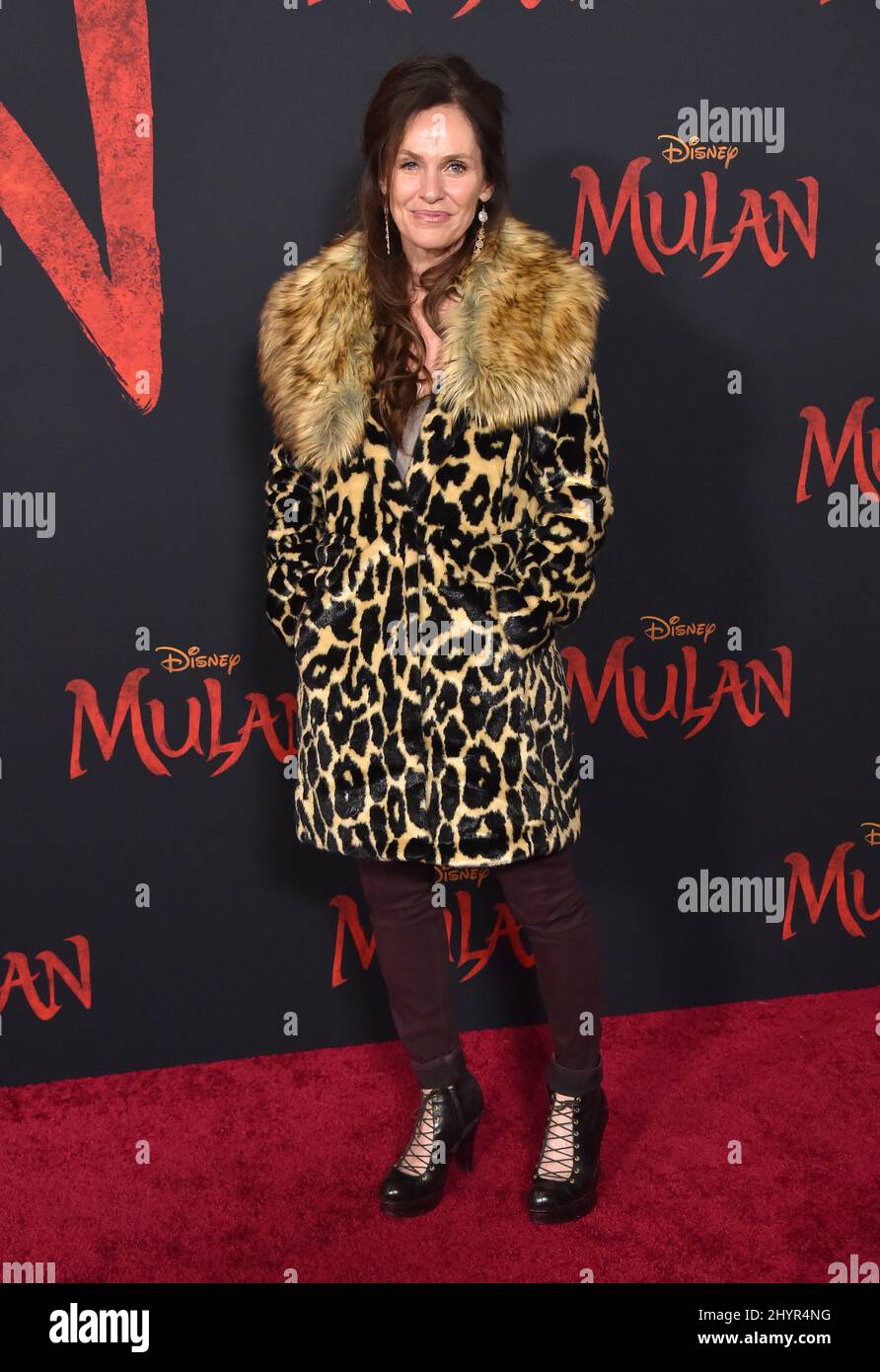 Amy Brenneman ha partecipato alla Disney's Mulan World Premiere tenutasi a Hollywood, USA il lunedì 9 marzo 2020. Foto Stock