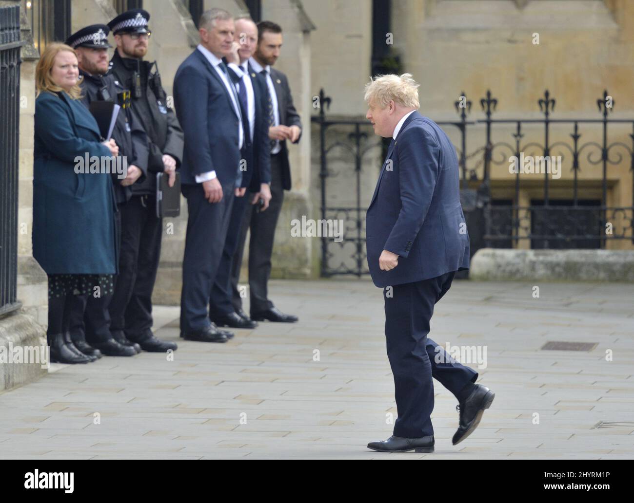 Il primo ministro britannico Boris Johnson arriva al Commonwealth Service presso Westminster Abbey, Londra, 14th marzo 2022. Foto Stock