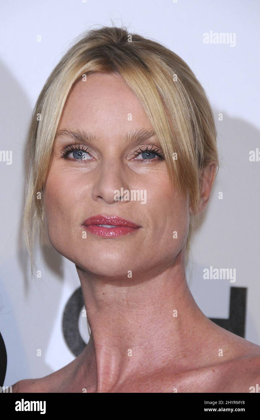 Nicollette Sheridan partecipa all'apertura della boutique CHANEL su Robertson Blvd. Foto Stock