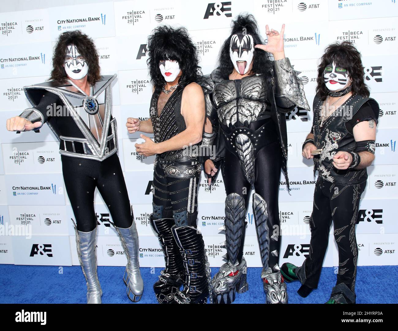 Tommy Thayer, Paul Stanley, gene Simmons & Eric Singer partecipano al 2021 Tribeca Film Festival "Biography: KISStory" Premiere tenuto a Battery Park il 11 giugno 2021 a New York City. Foto Stock