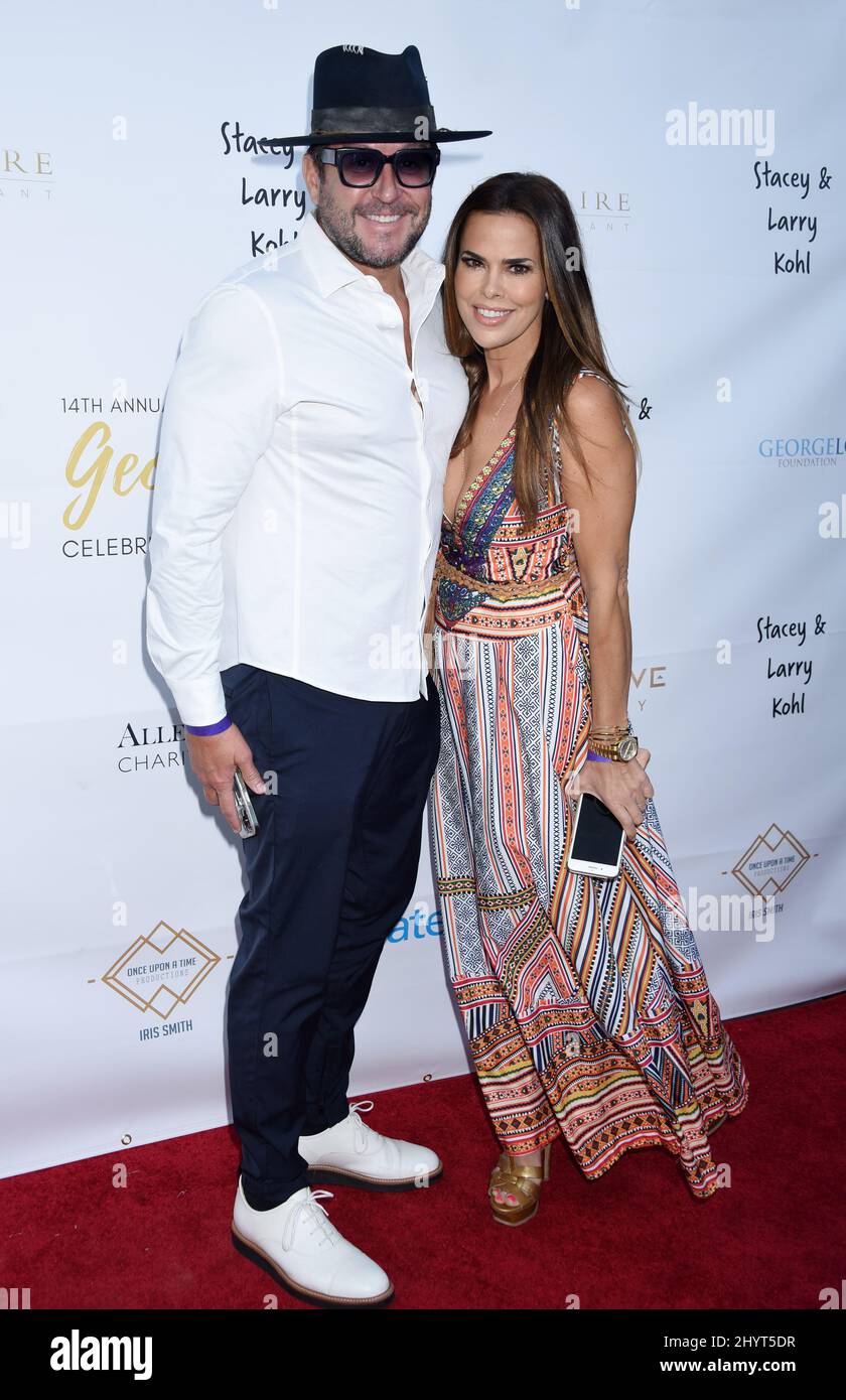 Rosa Blasi e Todd William Harris al George Lopez Foundation14th Annual Celebrity Golf Classic Pre-Party tenuto al Baltaire Restaurant il 3 ottobre 2021 a Brentwood, California. Foto Stock