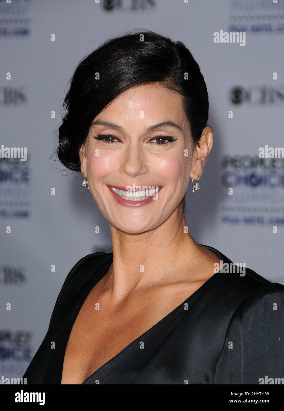Teri Hatcher che partecipa ai premi annuali People's Choice 35th, che si tengono presso il Shrine Auditorium di Los Angeles. Foto Stock