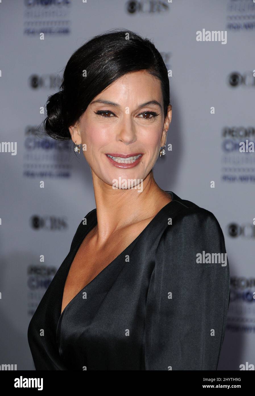 Teri Hatcher che partecipa ai premi annuali People's Choice 35th, che si tengono presso il Shrine Auditorium di Los Angeles. Foto Stock
