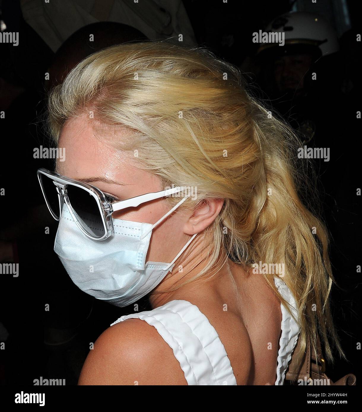 Heidi Montag e Spencer Pratt arrivano all'aeroporto di Los Angeles indossando maschere protettive. Foto Stock