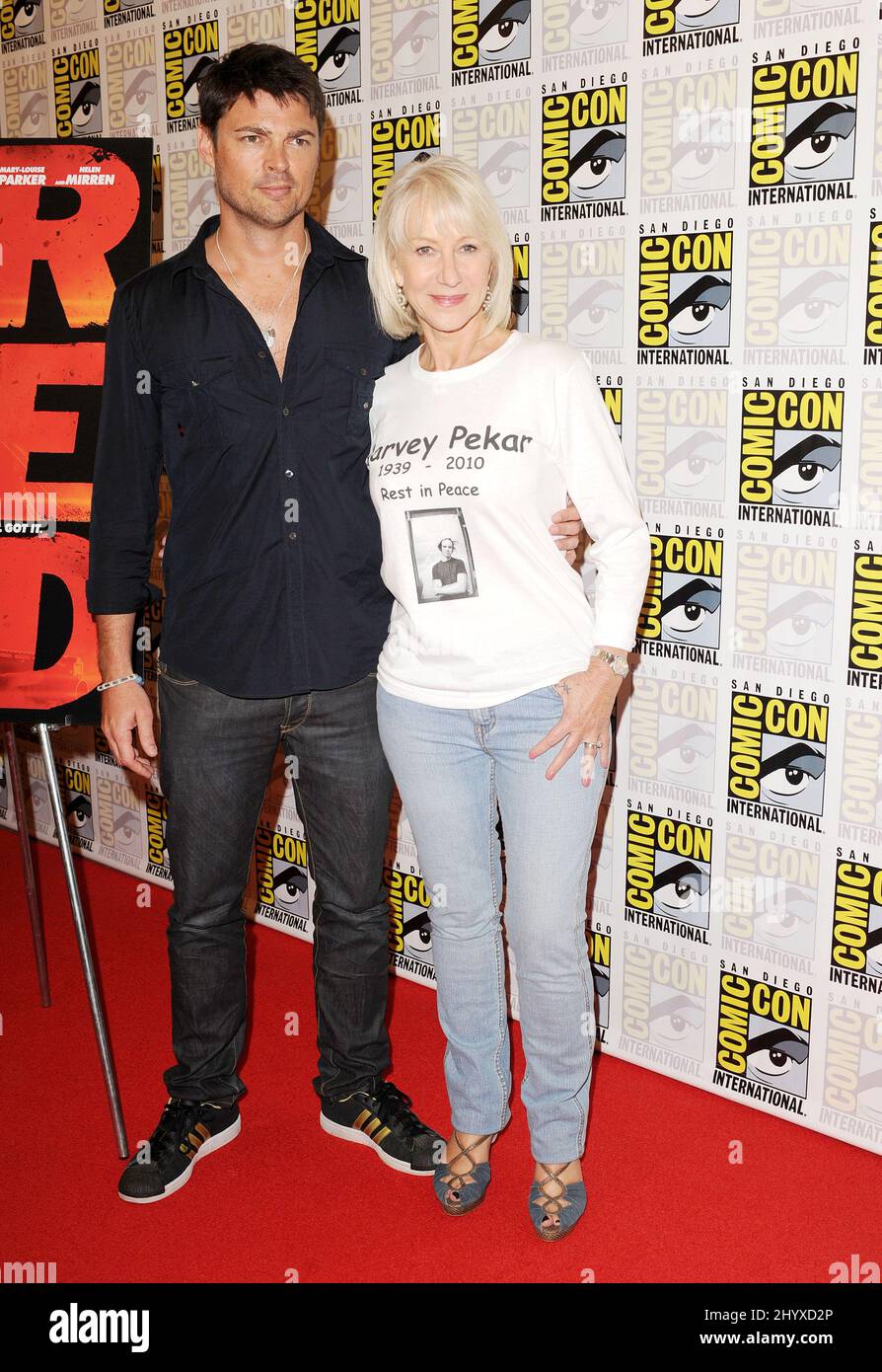 Karl Urban, Helen Mirren e Bruce Willis al 2010 Comic con International, Day 1, che si tiene presso il San Diego Convention Center di San Diego. Foto Stock