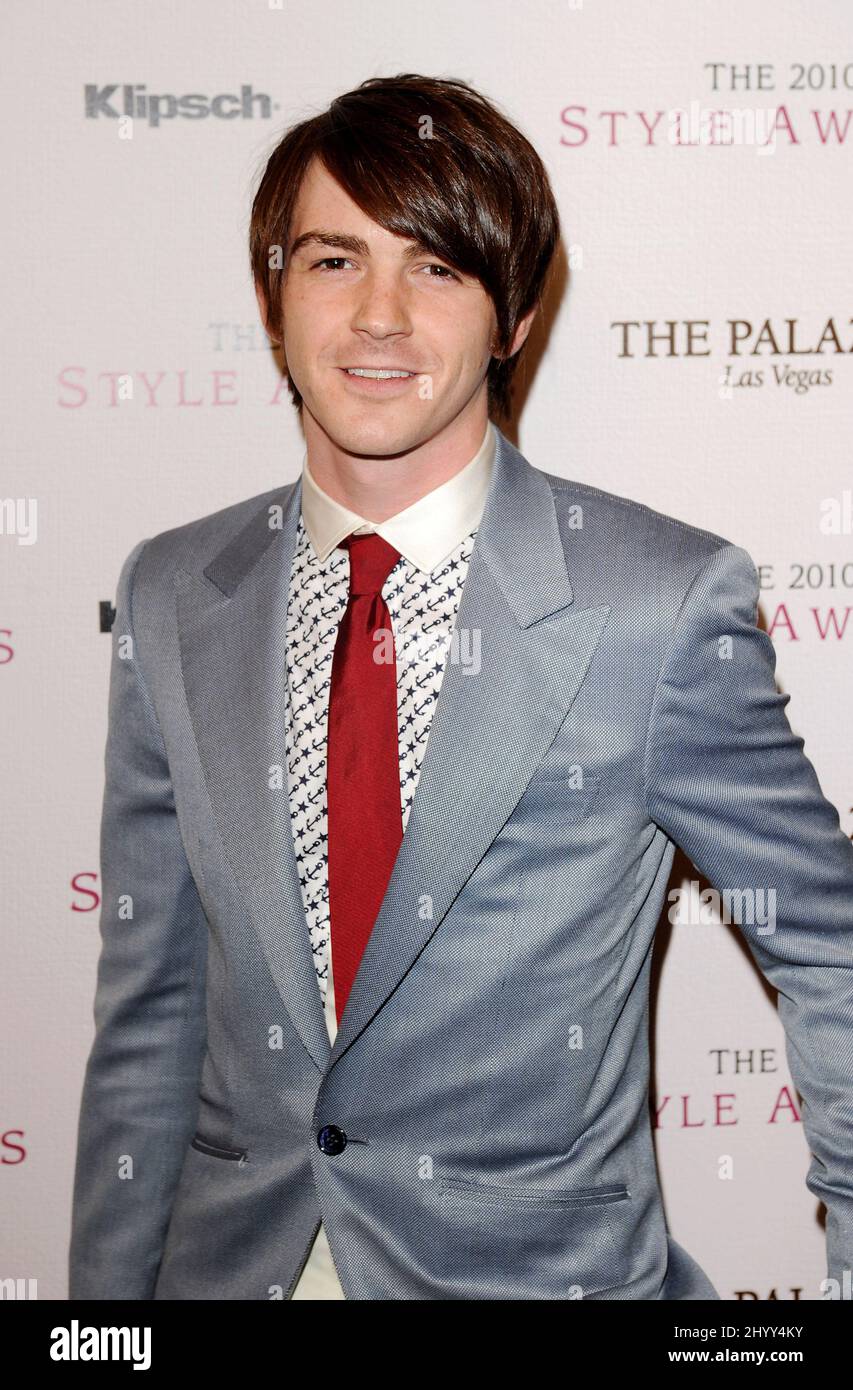 Drake Bell al 2010 Hollywood Style Awards, tenuto presso l'Hammer Museum di Westwood, California. Foto Stock