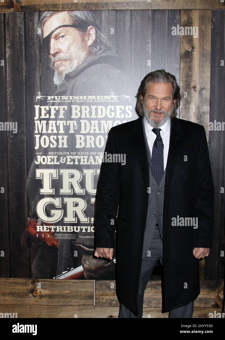 Jeff Bridges alla prima 'True Grit' tenuta al Teatro Ziegfeld di New York. Foto Stock