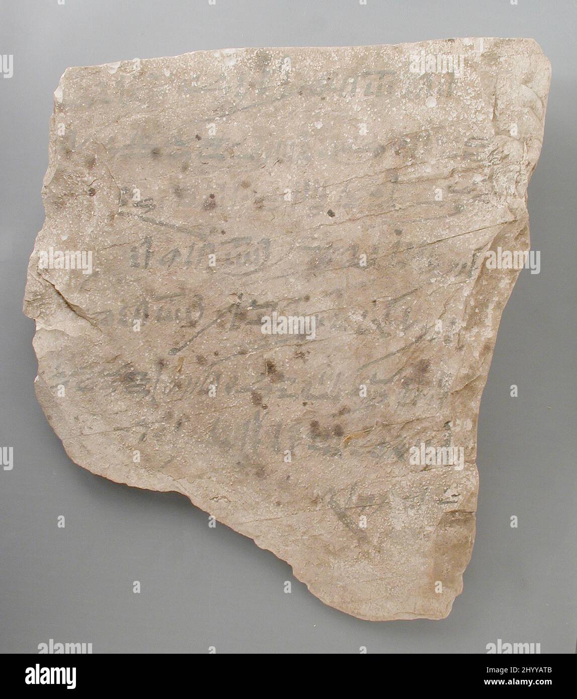 Ostracon con ricevuta per il noleggio di un asino. Egitto, nuovo Regno, dinastia del 20th, datata all'anno 26, durante il regno di Ramses III (1198-1166 a.C.), 1171 a.C. Strumenti e attrezzature; straka. Calcare Foto Stock