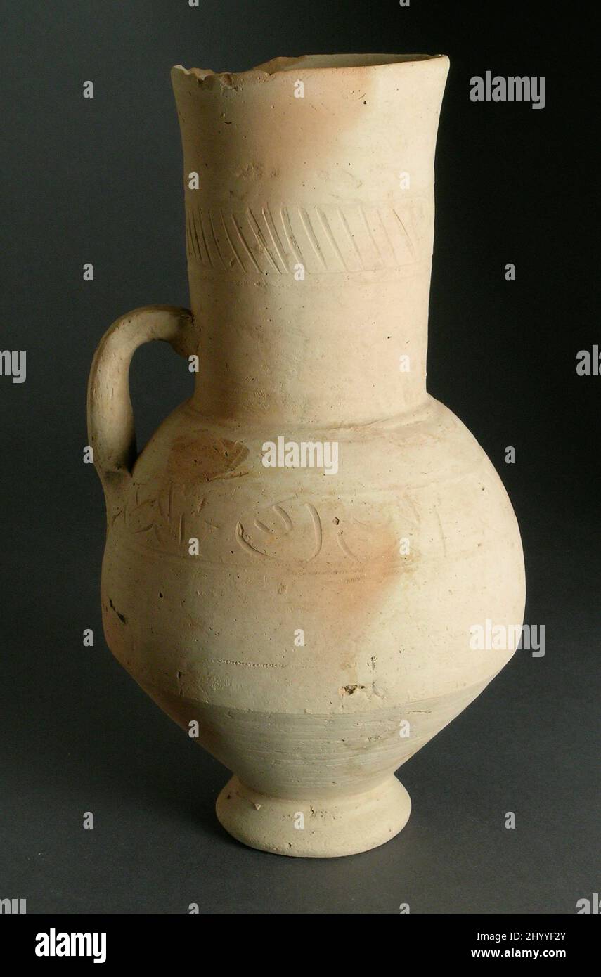 Ewer. Siria, 12th-13th secolo. Ceramica. Terracotta incisa Foto Stock