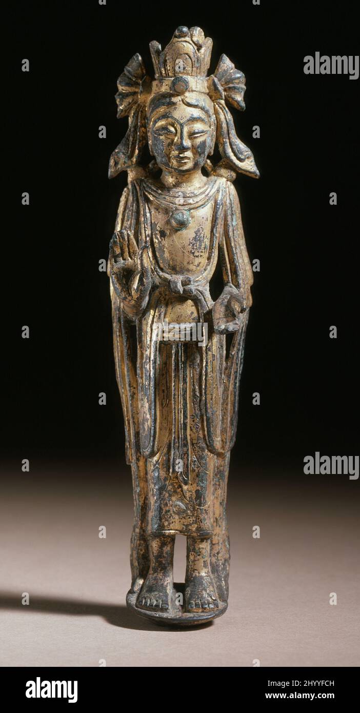 Probabilmente Avalokiteshvara (Guanyin), la Bodhisattva della Misericordia. Cina, dinastia sui, 591-618. Scultura. Bronzo fuso con doratura Foto Stock