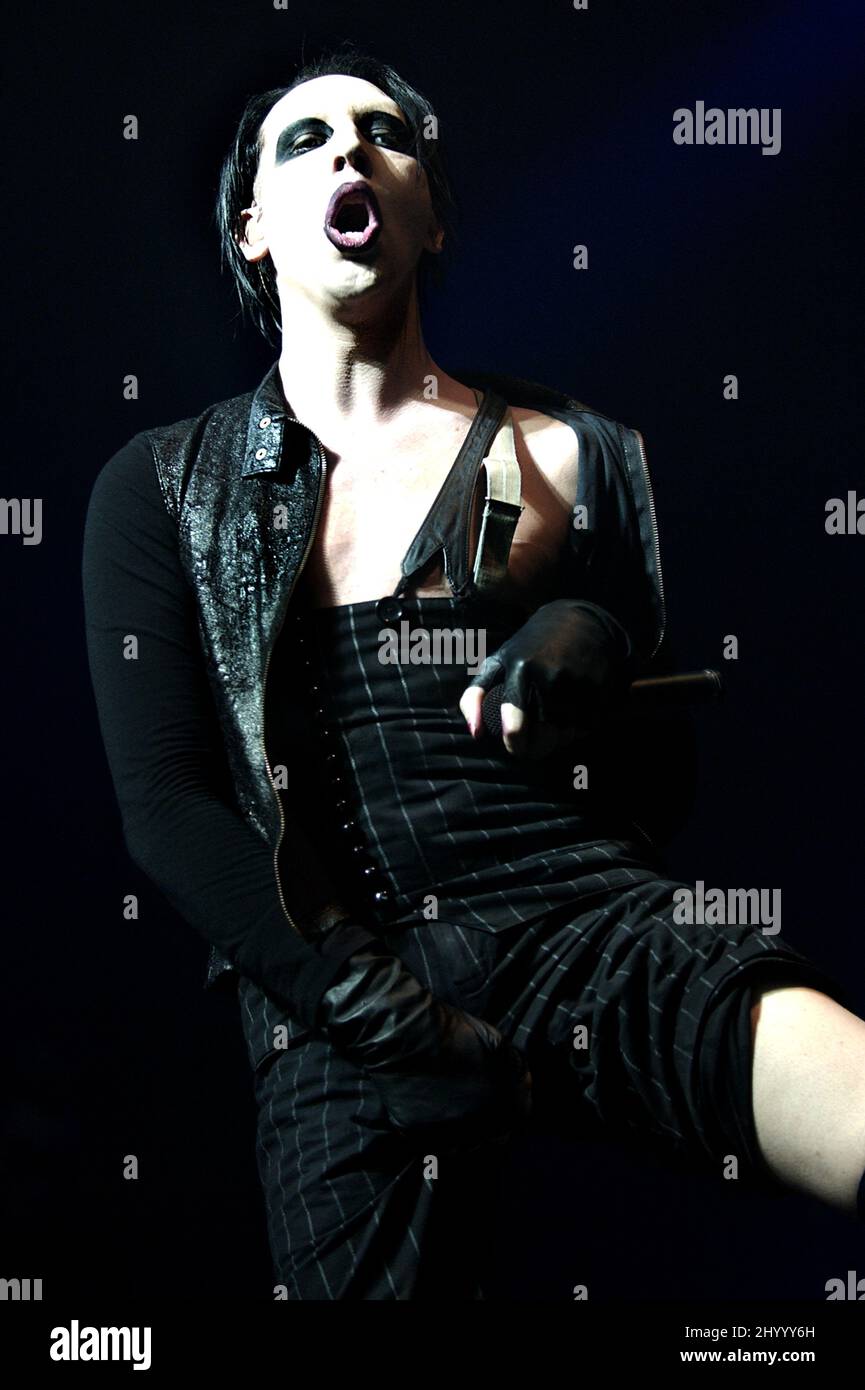 Milano Italia 2003-12-10 : concerto dal vivo della cantante Marilyn Manson al Mazda Palace Foto Stock