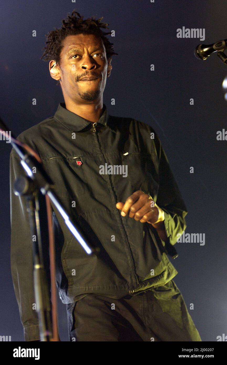 Milano Italia 2003-05-10:Concerto dal vivo del gruppo musicale Massive Attack all'Assago Forum , Foto Stock