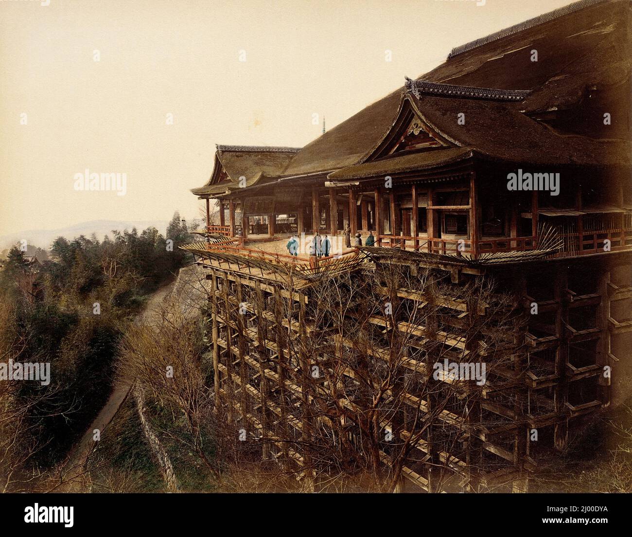 Kujomidzu. 1865. Fotografie. Stampa in argento albume, colorata a mano Foto Stock