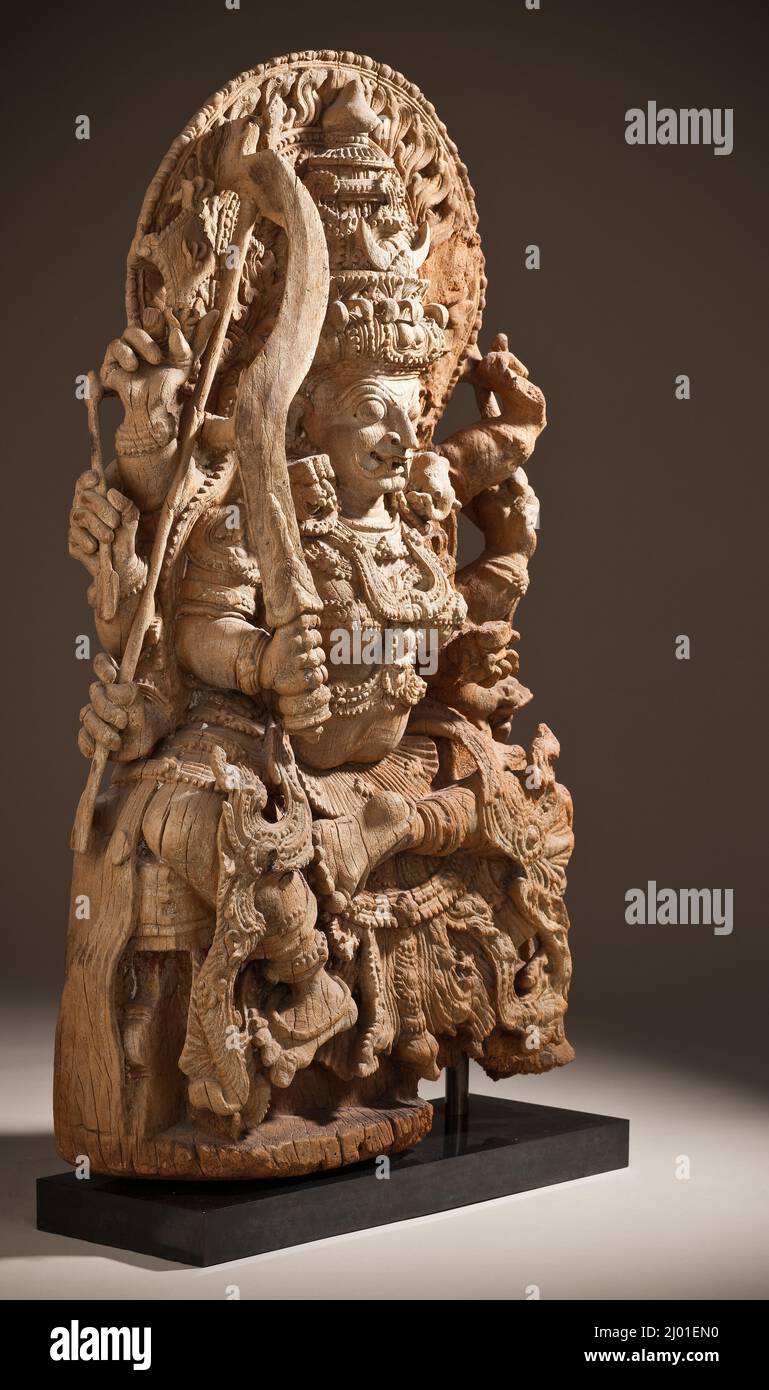 La dea indù Kali. India, Kerala, circa 17th secolo. Scultura. Jackwood con tracce di vernice Foto Stock