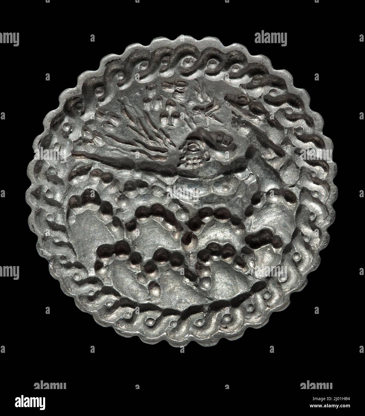 Timbro Sigillo con uomo, serpenti e uccello. Afghanistan settentrionale, 2000-1500 a.C. Attrezzi e attrezzatura; guarnizioni. Argento Foto Stock