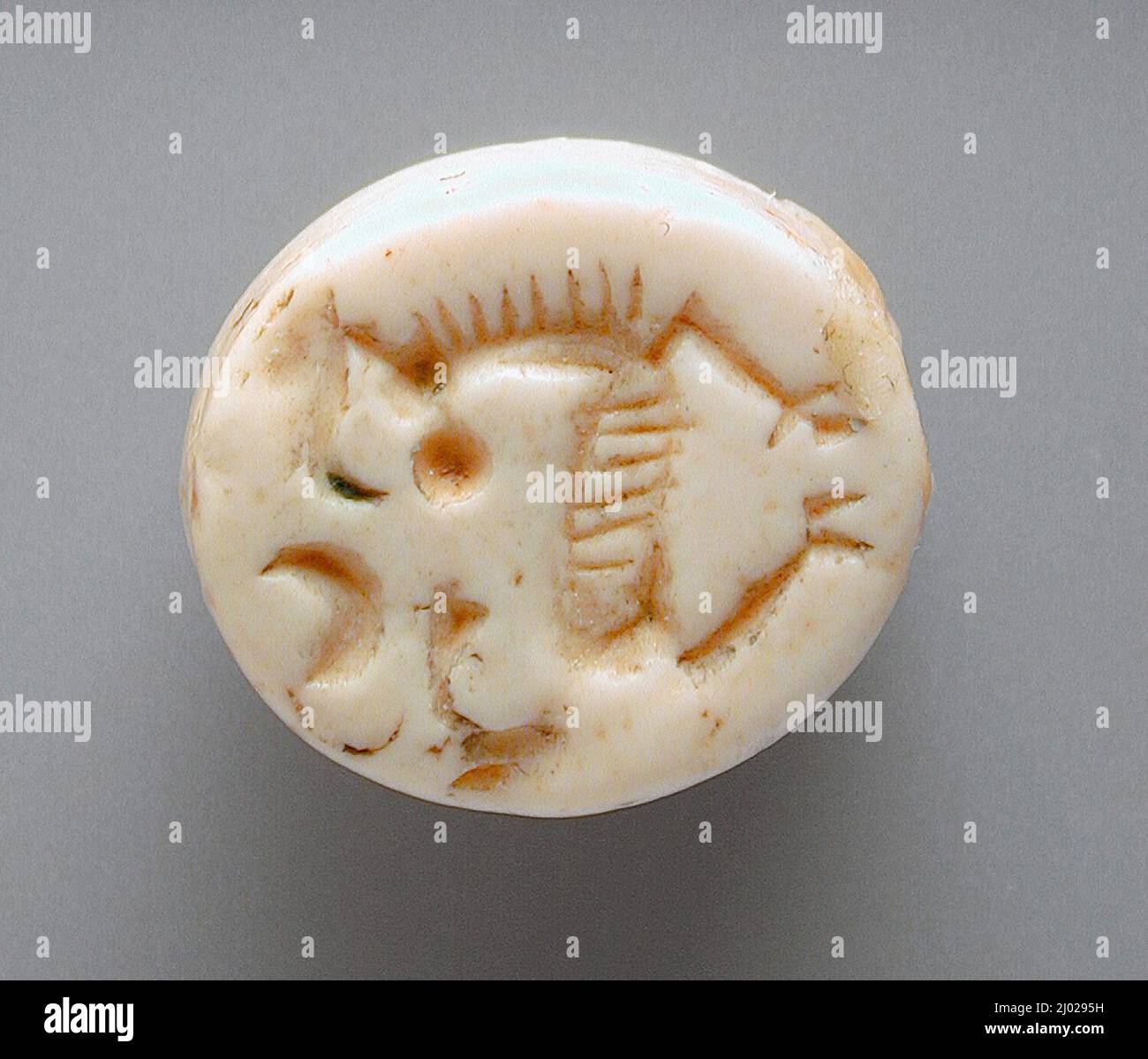 Timbro, Scaraboid. Assiria o Urartu, fine 8th-7th secolo a.C. Strumenti e attrezzature; timbri. Marmo bianco Foto Stock