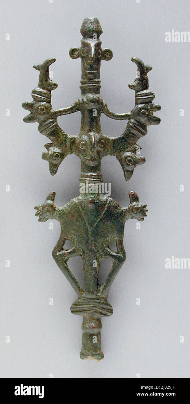 Finale standard. Iran, Luristan, Luristan bronzi, circa 1000-650 a.C. Architettura; elementi architettonici. Bronzo, fuso Foto Stock