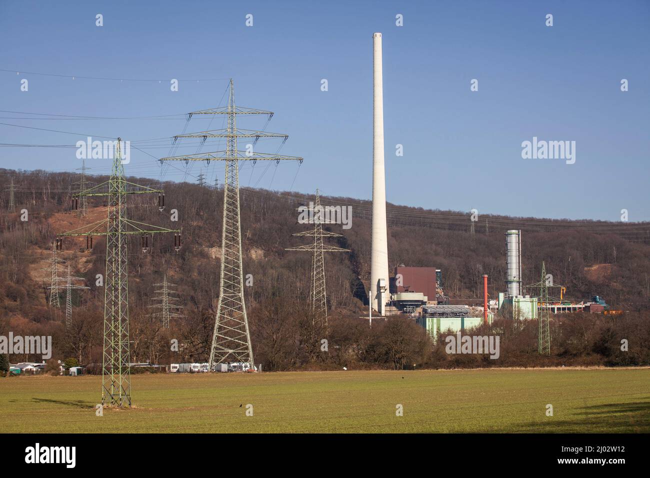 Vista della centrale a ciclo combinato di Cuno a Herdecke, turbina a gas a ciclo combinato, Renania settentrionale-Vestfalia, Germania. Blick zum Cuno-Kraftwerk in lei Foto Stock