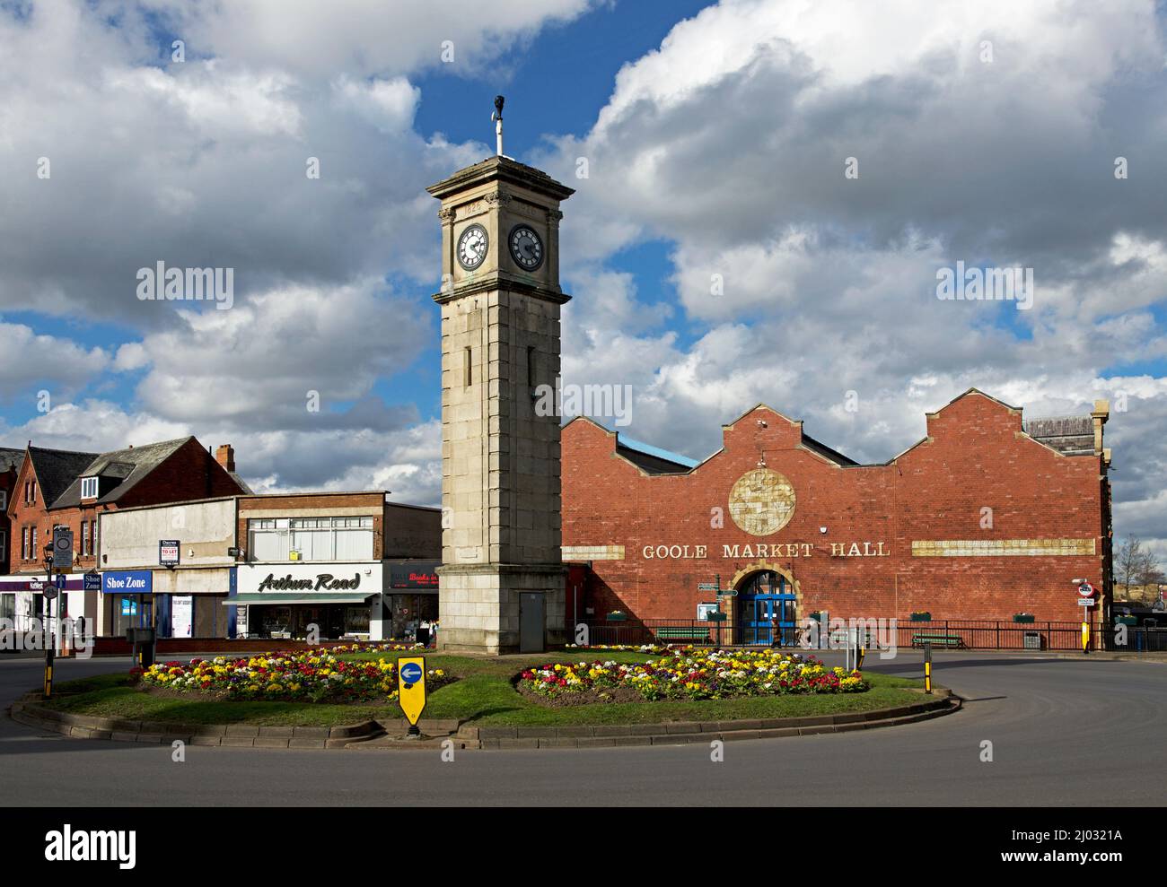 La torre dell'orologio e la sala del mercato, Goole, East Yorkshire, Inghilterra Regno Unito Foto Stock