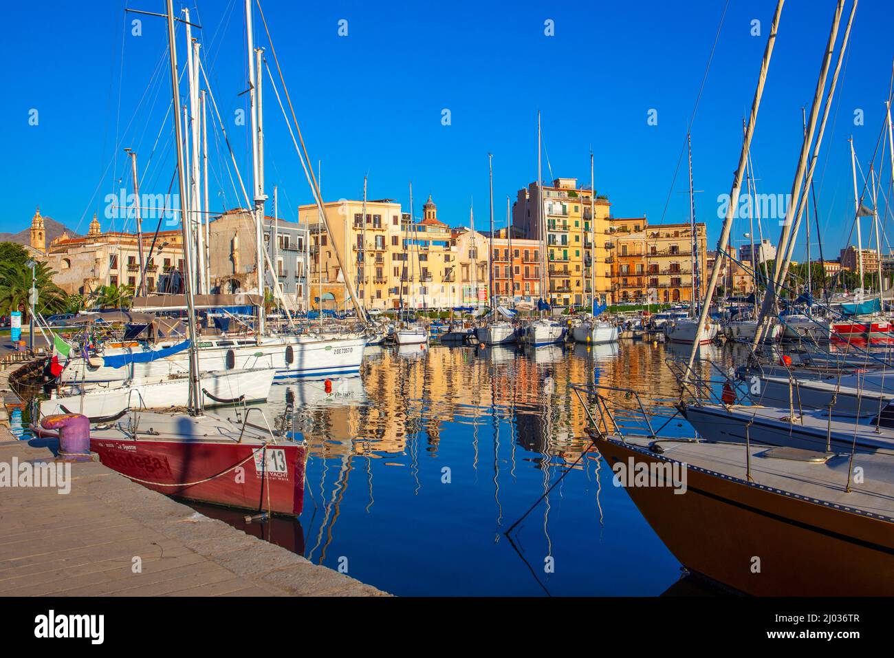 La Cala, porto di Palermo, Palermo, Sicilia, Italia, Mediterraneo, Europa Foto Stock
