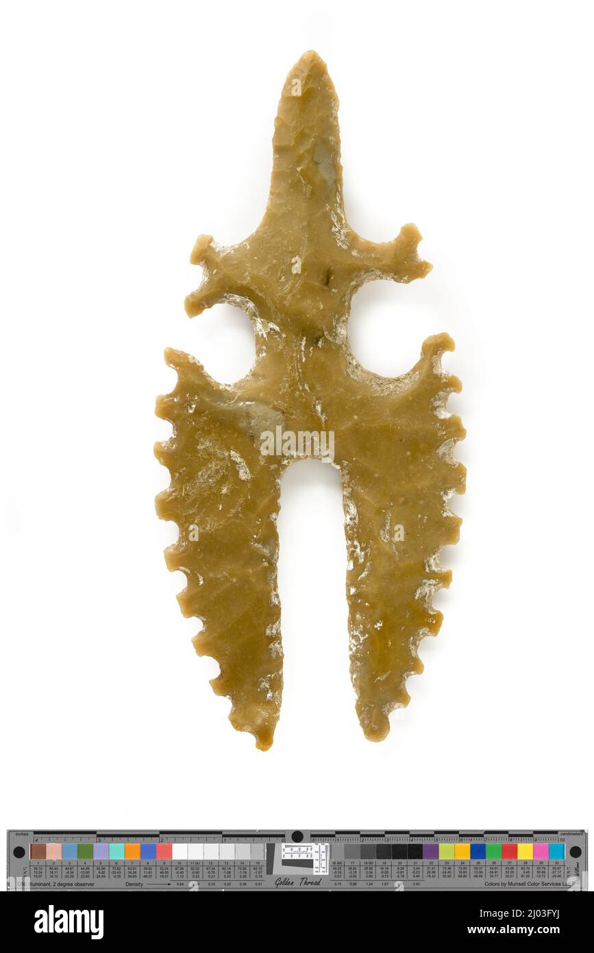 Flint eccentrico. Belize, Guatemala, Honduras, o Messico, Maya, 600–900 CE. Pietra. CHERT Foto Stock