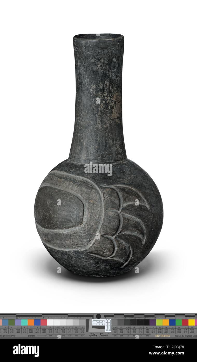 Bottiglia con Jaguar Paw stilizzata. Messico, Valle del Messico, Olmec, 1200–800 a.C. Ceramica. Ceramica Foto Stock