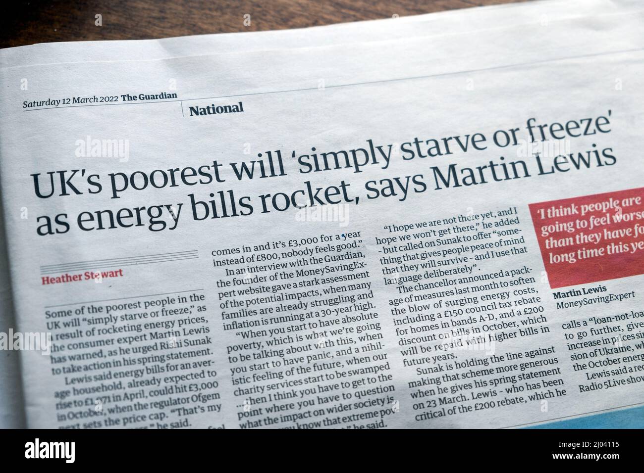 "I più poveri del Regno Unito 'simplicare la fame o congelare' come bollette di energia razzo, dice Martin Lewis 'Guardian giornale headline fuel clipping 12 marzo 2022 Regno Unito Foto Stock