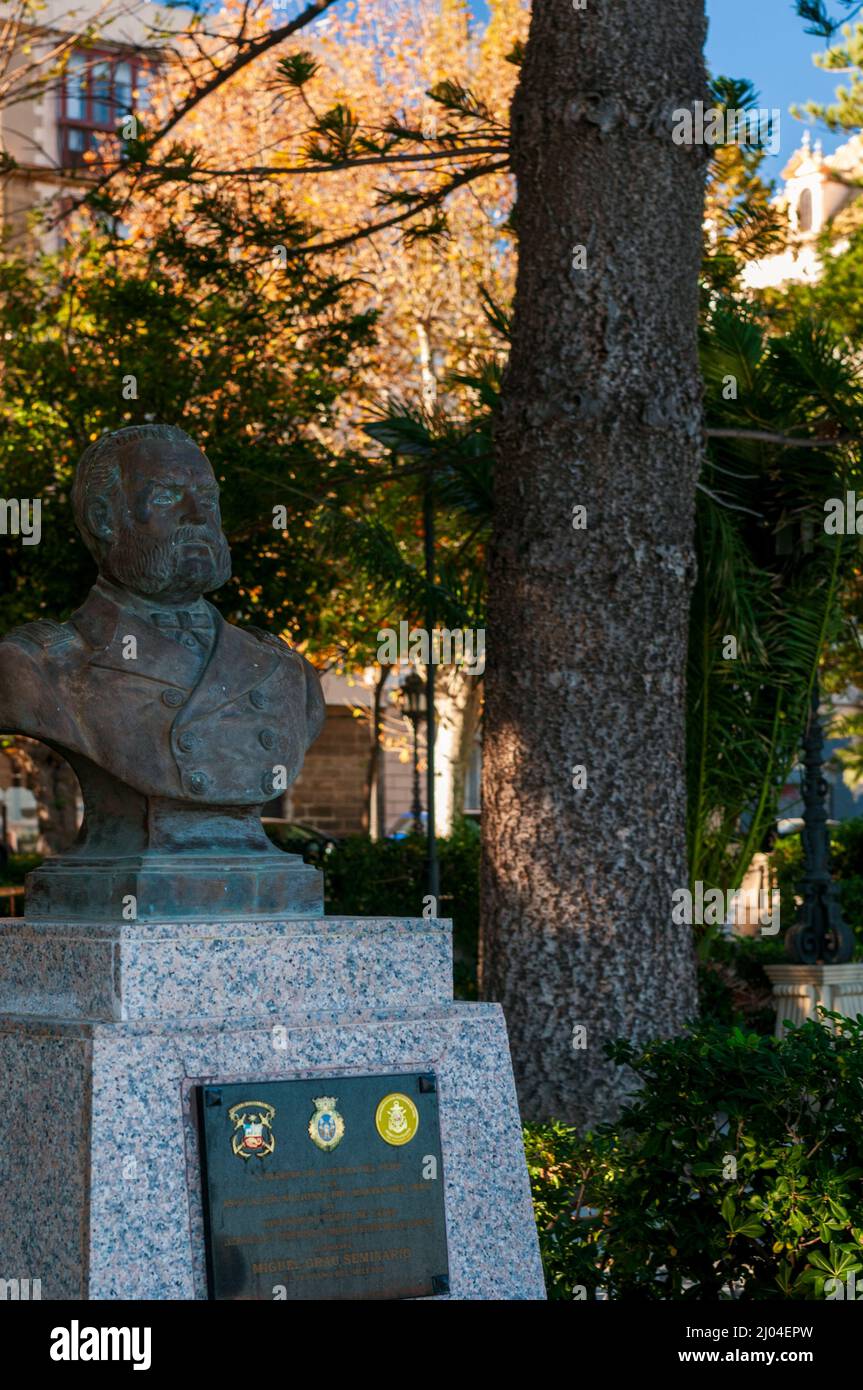 Busto di Miguel Grau Seminario, ufficiale navale peruviano - el Caballero de los Mares - 'Gentleman dei mari' Foto Stock