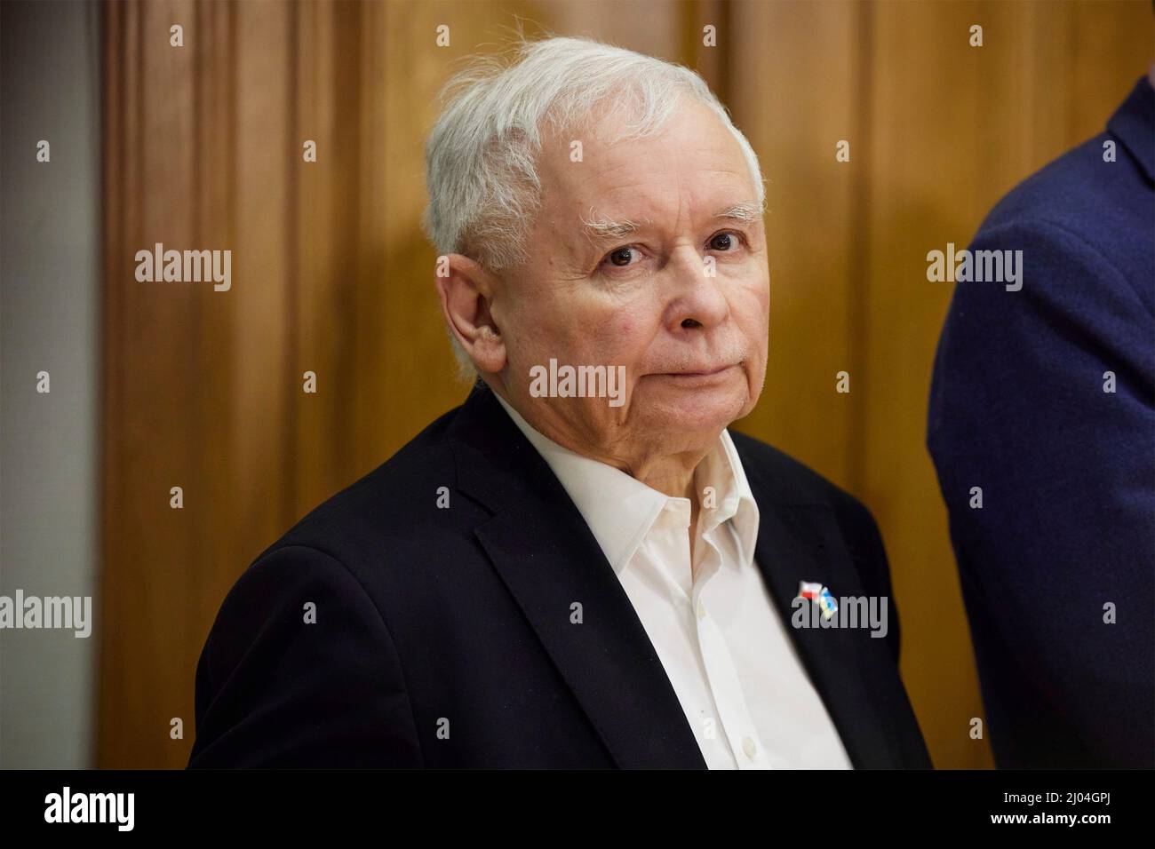 Kiev, Ucraina. 15th Mar 2022. Il vice primo ministro polacco Jaroslaw Kaczynski, si occupa di una conferenza stampa congiunta a seguito dei colloqui con il presidente ucraino Volodymyr Zelenskyy in una sede sicura il 15 marzo 2022 a Kiev, Ucraina. Credit: Ukraine Presidency/Ukraine Presidency/Alamy Live News Foto Stock