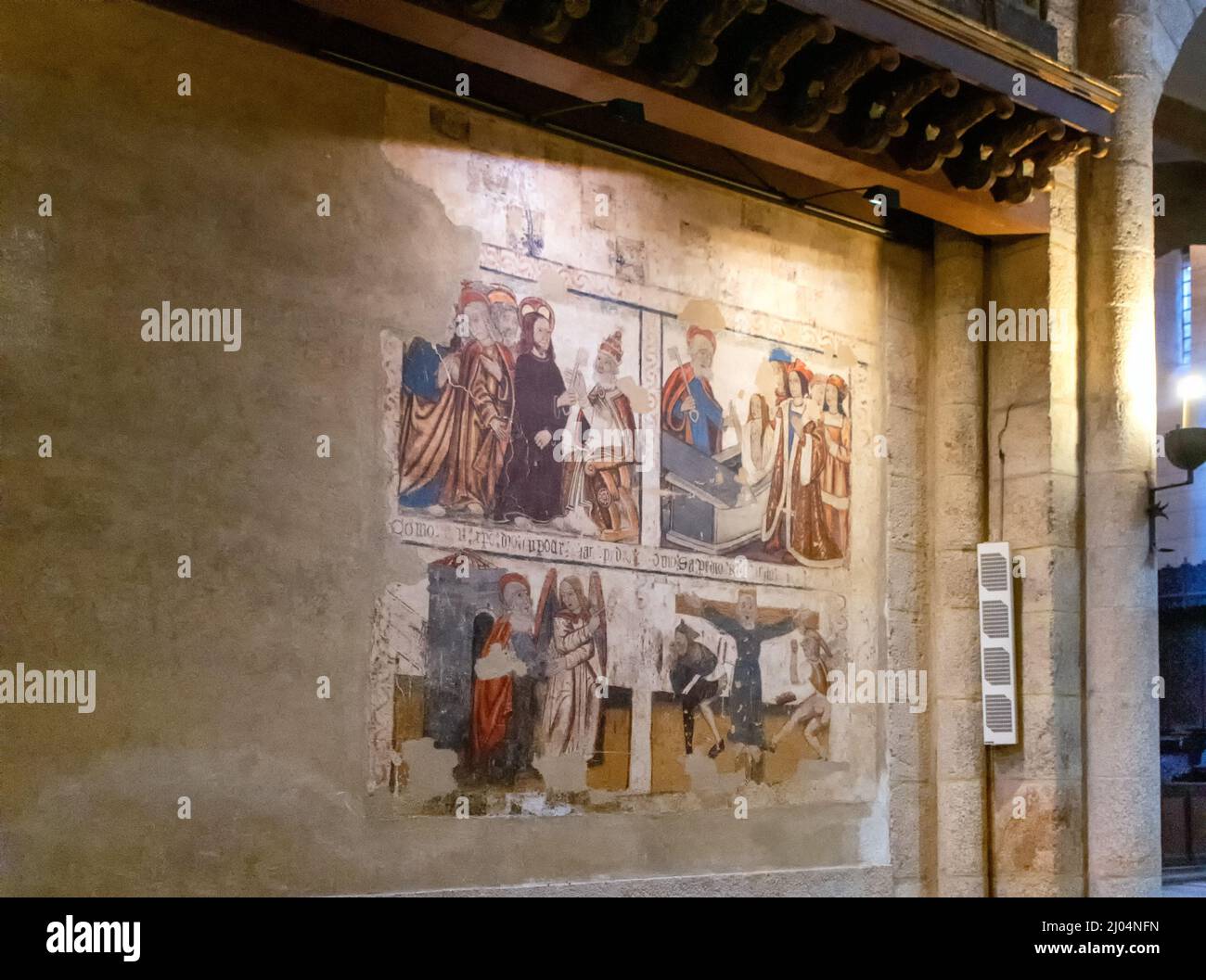 Pinturas murales de la navata centrale, siglo 14. Detalle. Catedral de Mondoñedo. Provincia de Lugo, Galizia, España. Foto Stock