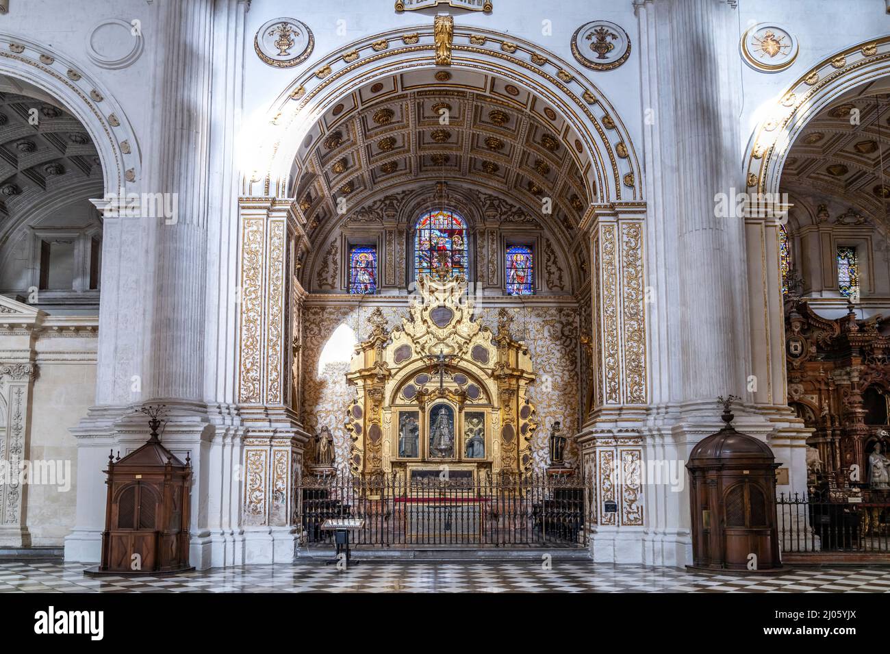 Innenraum der Kathedrale in Granada, Andalusia, Spanien | Cathedral interior, Granada, Andalusia, Spagna Foto Stock